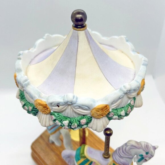Vintage Willits Design Carousel Music Box - Picture 4 of 10